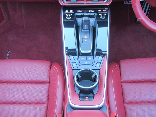 Porsche 911 2021-01 8871-28