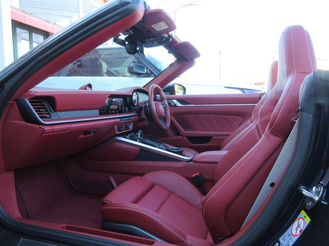 Porsche 911 2021-01 8871-15