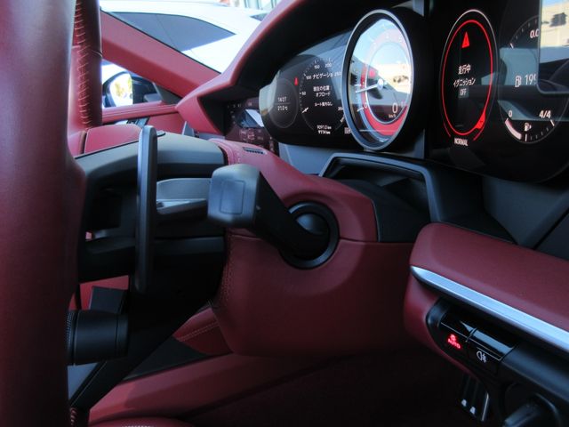 Porsche 911 2021-01 8871-23