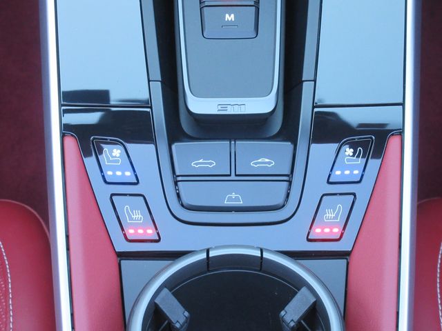 Porsche 911 2021-01 8871-27