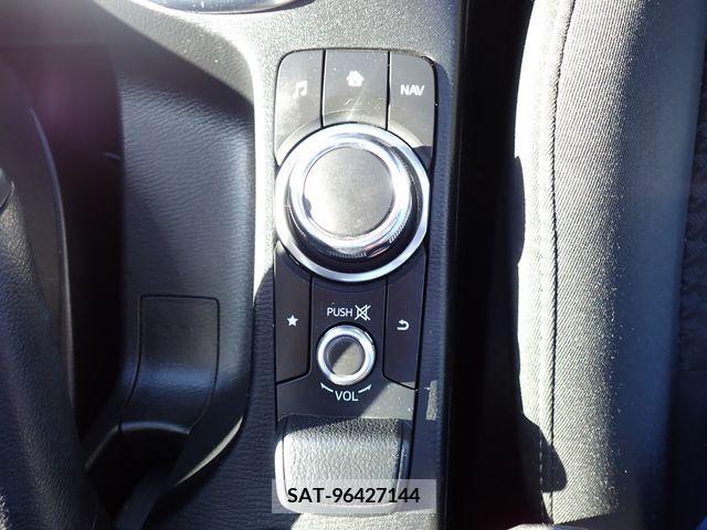 Mazda DEMIO 2017-11 371962-11