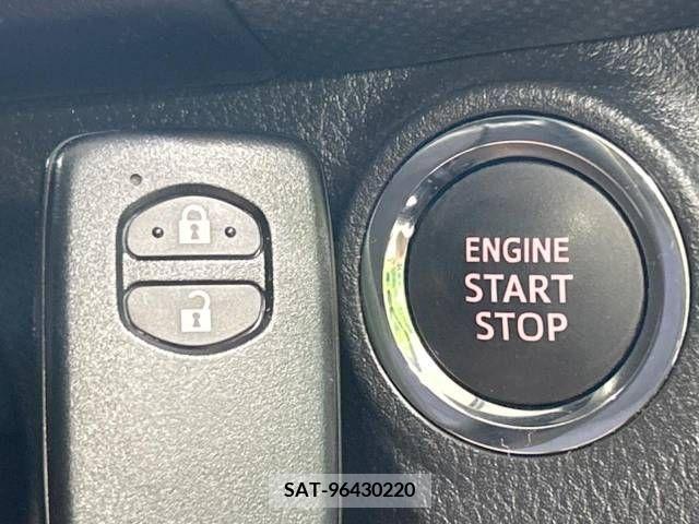 Toyota VITZ 2016-08 327979-7