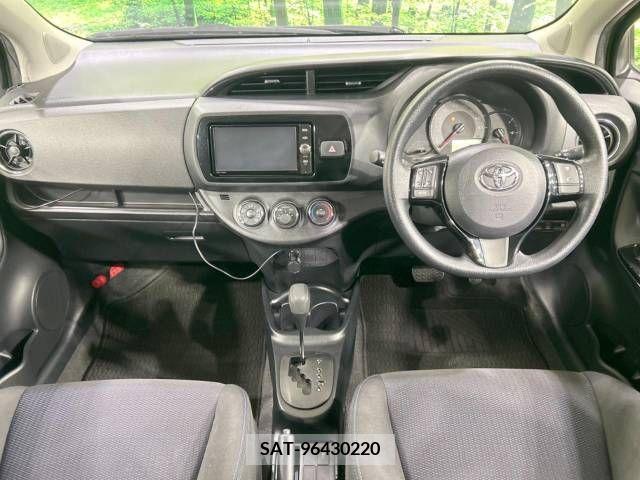 Toyota VITZ 2016-08 327979-1