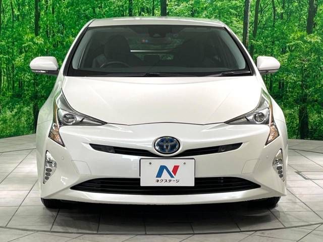 Toyota PRIUS 2016-10 19766-14