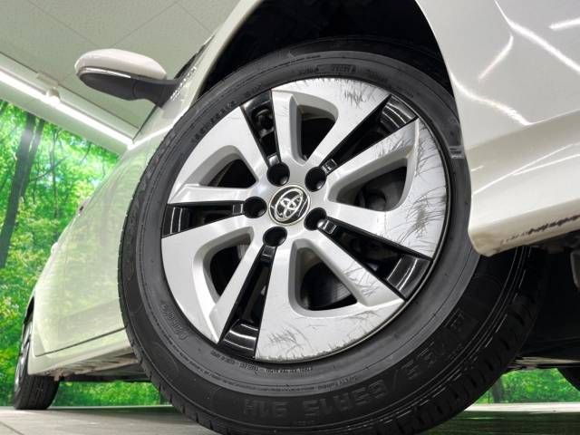 Toyota PRIUS 2016-10 19766-13