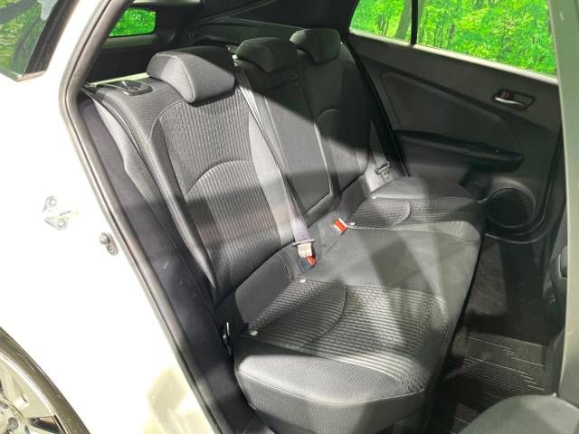 Toyota PRIUS 2016-10 19766-9