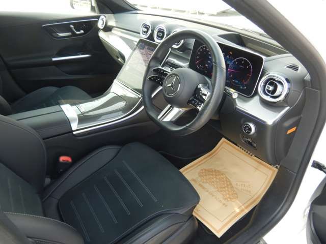 Mercedes Benz C-CLASS 2022-08 17041-14