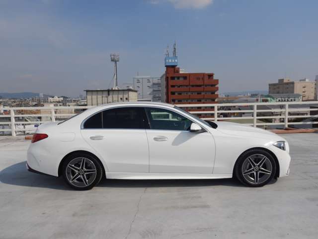 Mercedes Benz C-CLASS 2022-08 17041-7