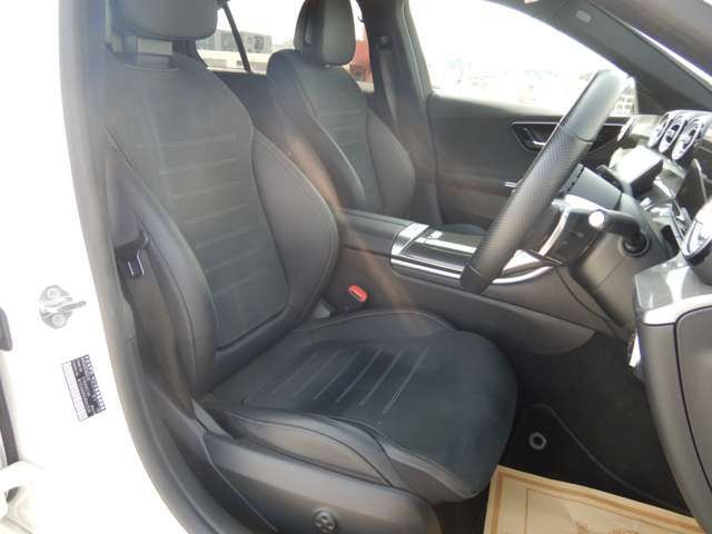 Mercedes Benz C-CLASS 2022-08 17041-25