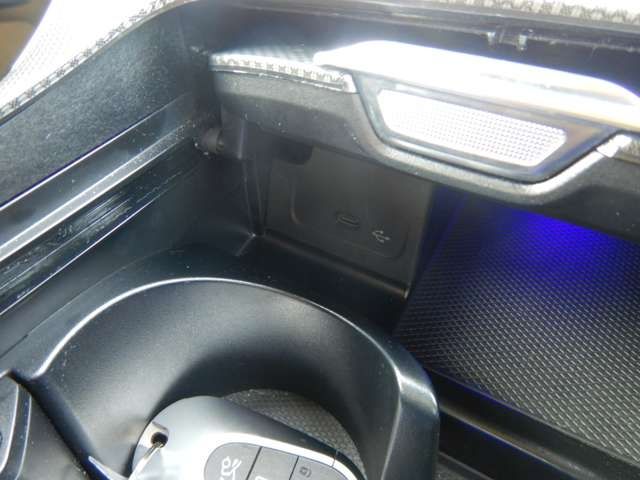 Mercedes Benz C-CLASS 2022-08 17041-24