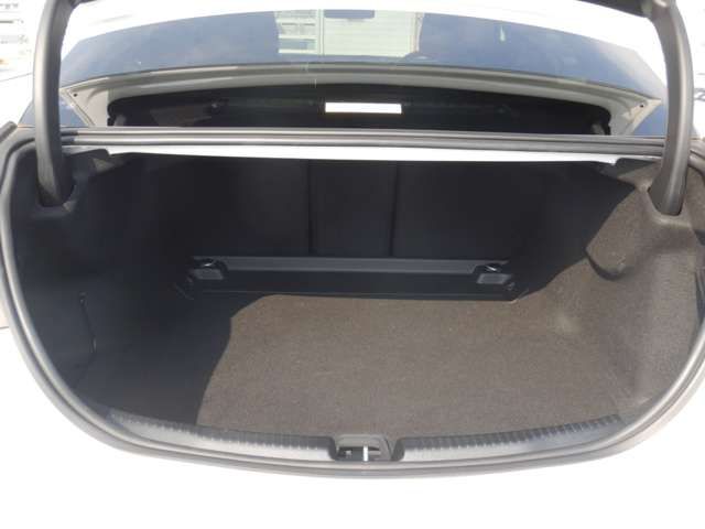 Mercedes Benz C-CLASS 2022-08 17041-29