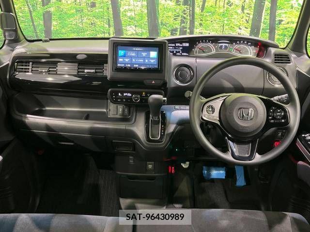 Honda N BOX CUSTOM 2021-10 392672-1