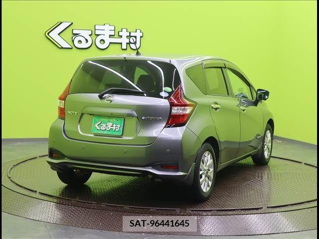 Nissan NOTE 2020-08 329525-1