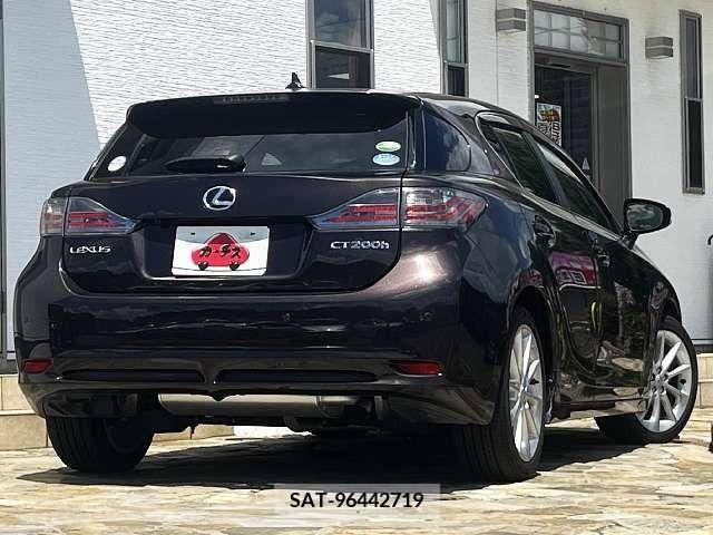 Lexus CT 2013-10 362709-2