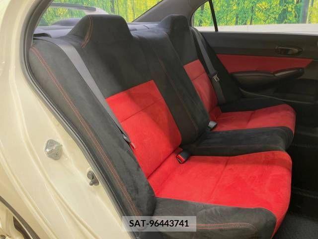 Honda CIVIC 2010-05 332428-9