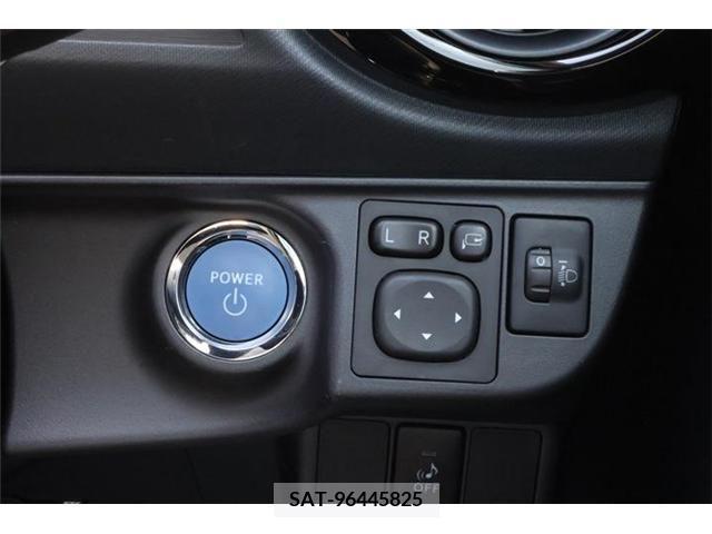 Toyota AQUA 2015-10 314038-9