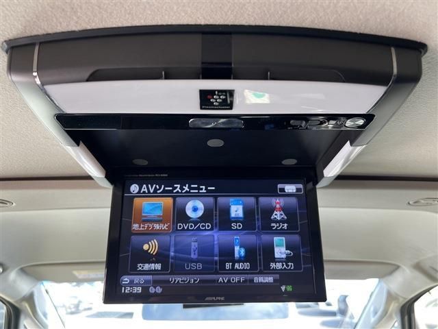 Mitsubishi DELICA D5 2012-08 11572-5