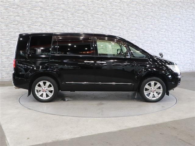 Mitsubishi DELICA D5 2012-08 11572-8