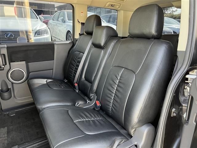 Mitsubishi DELICA D5 2012-08 11572-19