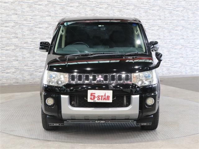 Mitsubishi DELICA D5 2012-08 11572-7