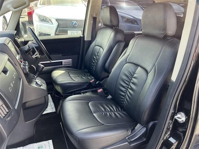 Mitsubishi DELICA D5 2012-08 11572-18