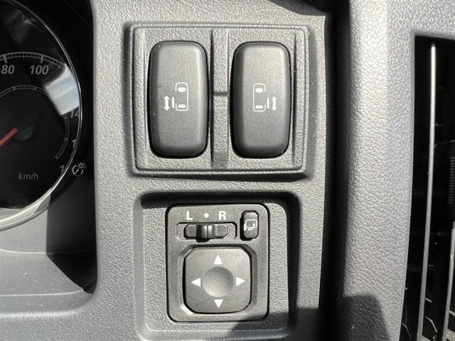 Mitsubishi DELICA D5 2012-08 11572-14