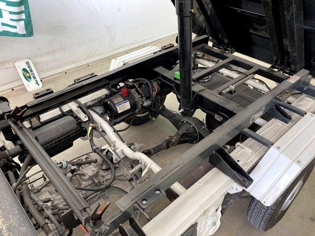 Suzuki CARRY TRUCK 2016-11 28472-9