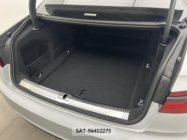 Audi A8 2021-08 378812-14