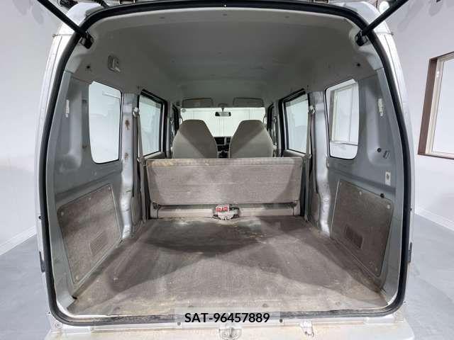 Suzuki EVERY 2010-04 268988-17
