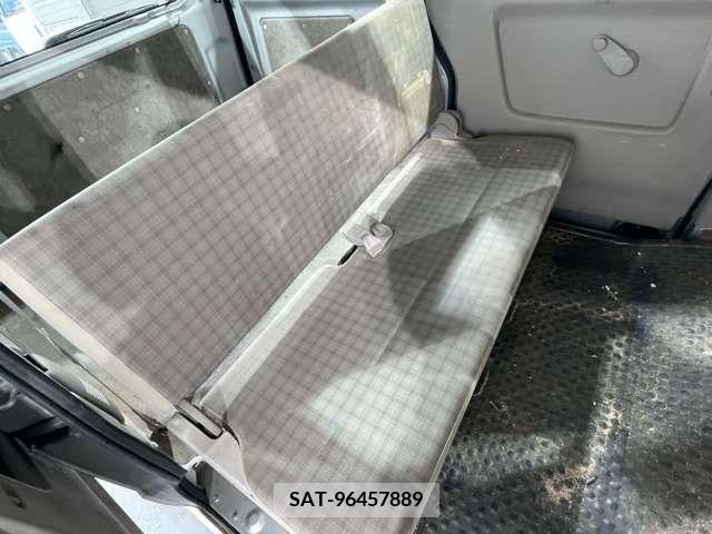 Suzuki EVERY 2010-04 268988-14