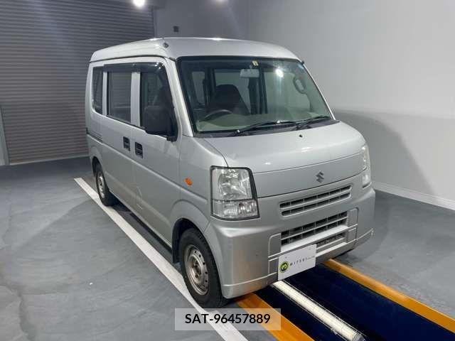 Suzuki EVERY 2010-04 268988-1