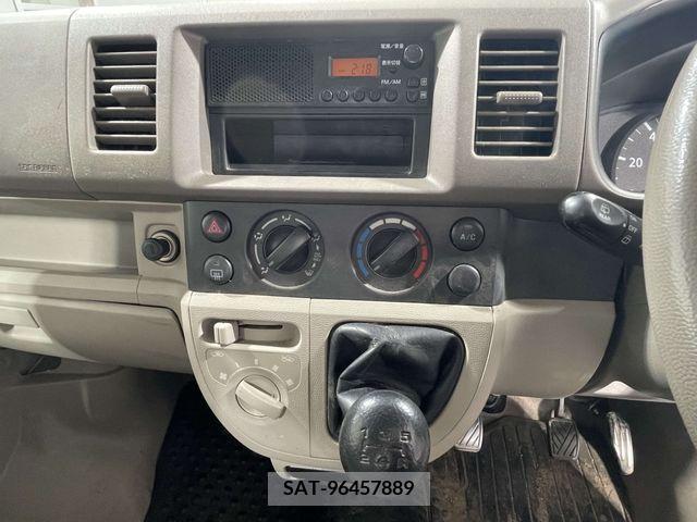 Suzuki EVERY 2010-04 268988-22