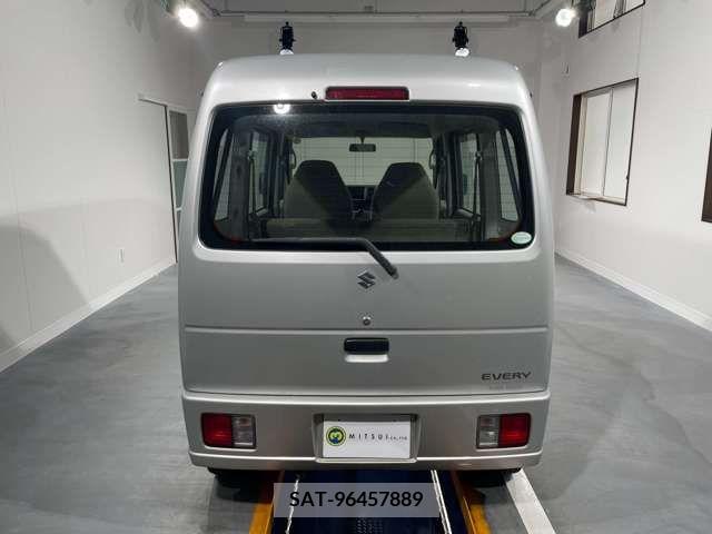 Suzuki EVERY 2010-04 268988-6