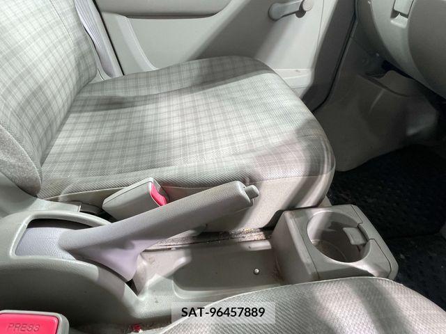 Suzuki EVERY 2010-04 268988-24