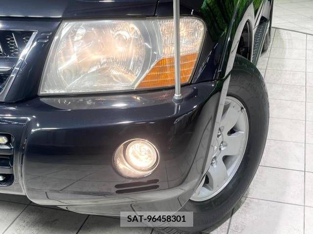 Mitsubishi PAJERO 2006-03 281191-9