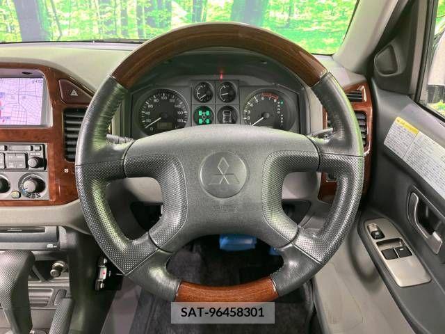 Mitsubishi PAJERO 2006-03 281191-8