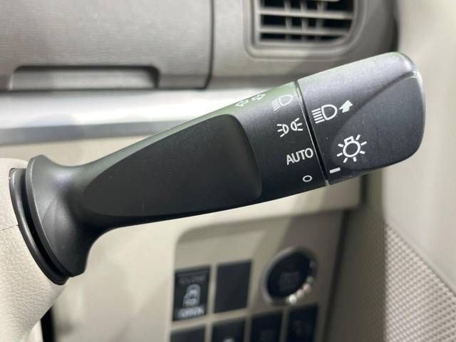 Daihatsu TANTO 2015-12 11786-5