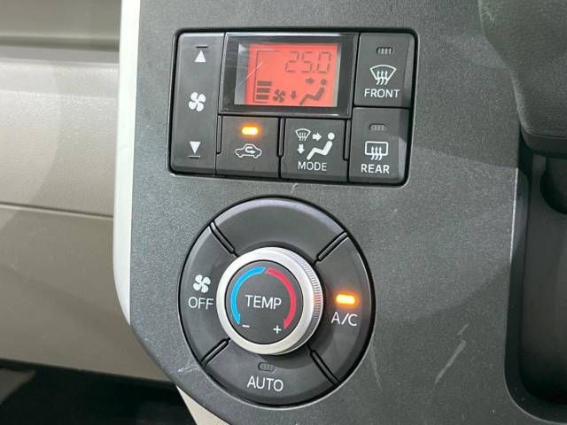 Daihatsu TANTO 2015-12 11786-6