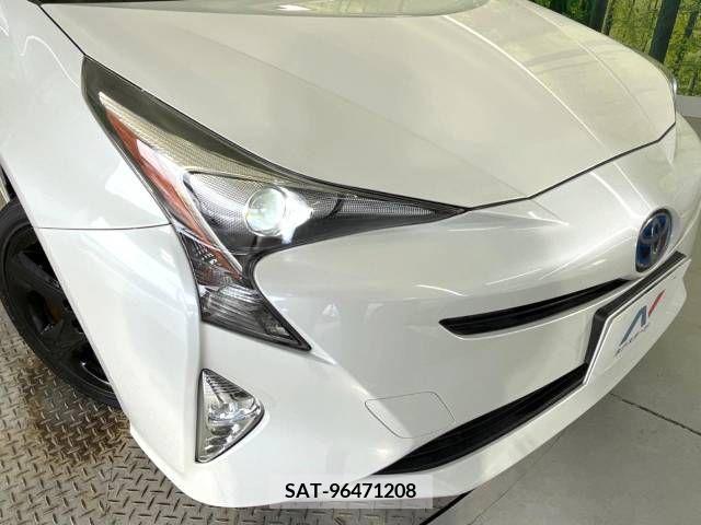 Toyota PRIUS 2016-03 246597-12