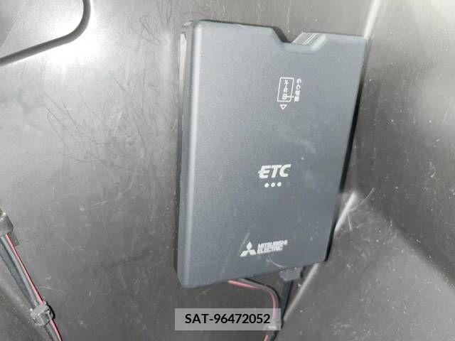 Mazda AXELA 2016-02 300987-4