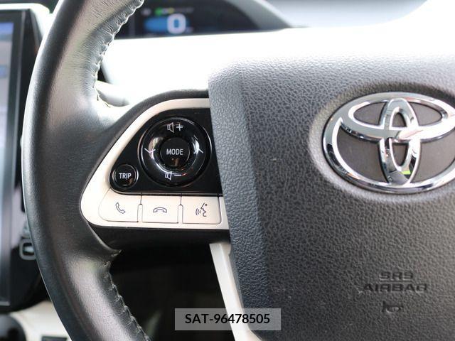Toyota PRIUS PHV 2017-08 200208-16