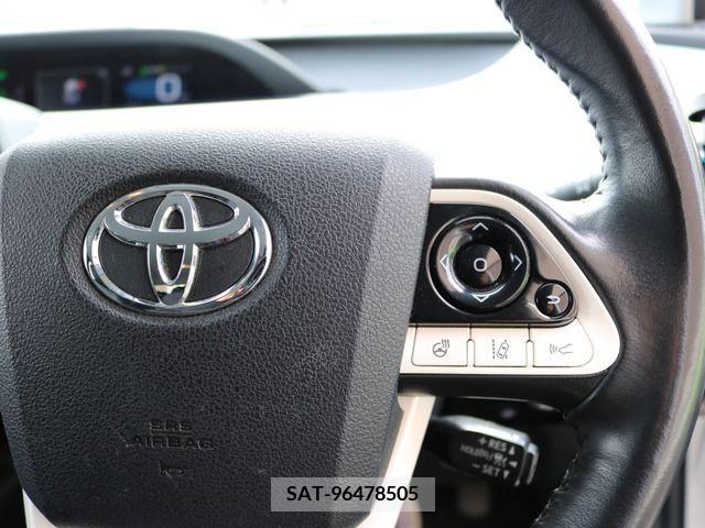 Toyota PRIUS PHV 2017-08 200208-17
