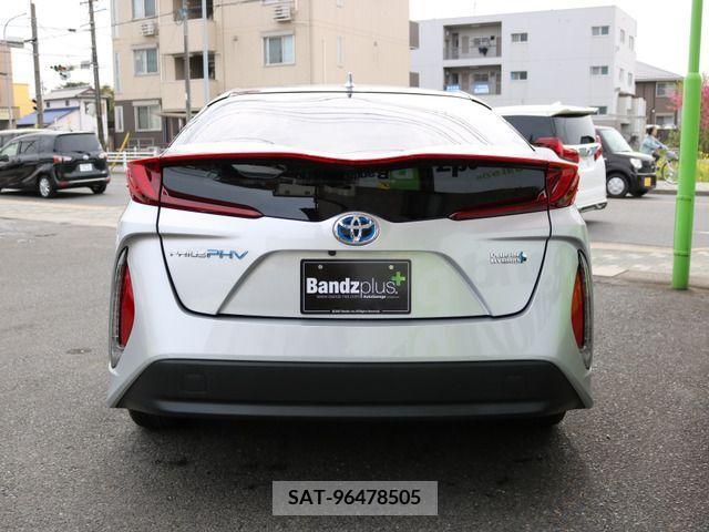 Toyota PRIUS PHV 2017-08 200208-7