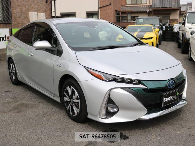 Toyota PRIUS PHV 2017-08 200208-10