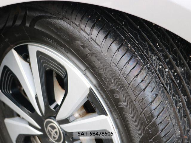 Toyota PRIUS PHV 2017-08 200208-12