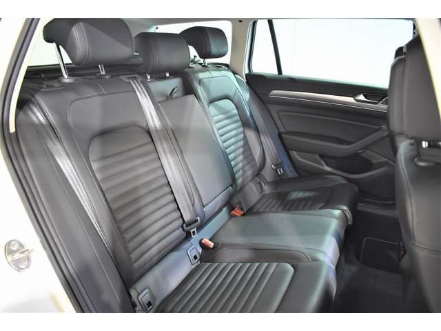 VolksWagen PASSAT ALLTRACK 2019-02 16121-16