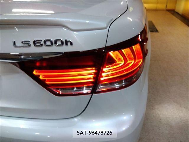 Lexus LS 2013-07 275539-10