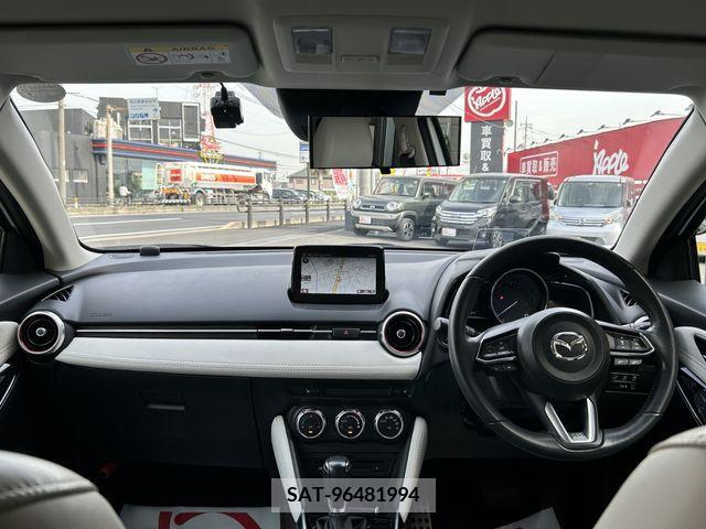 Mazda DEMIO 2017-12 267573-3