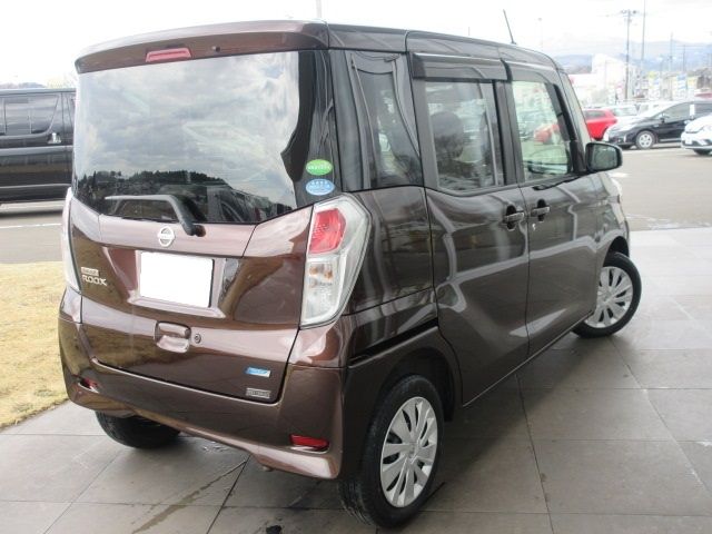 Nissan DAYZ ROOX 2016-07 950-1
