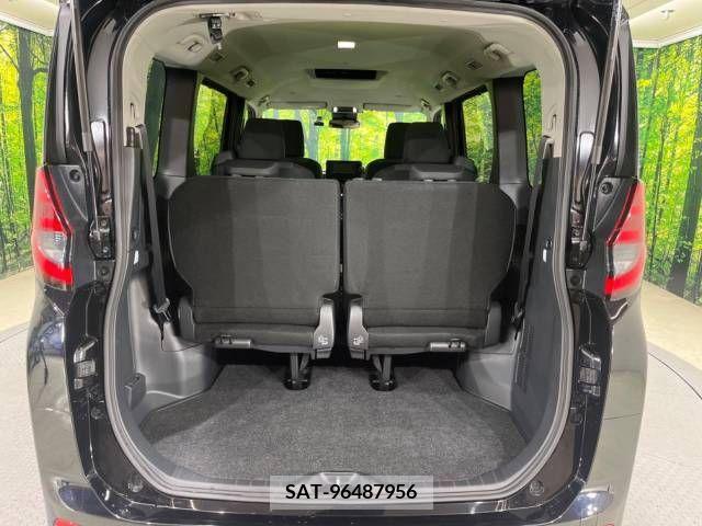 Toyota NOAH 2023-04 230636-11